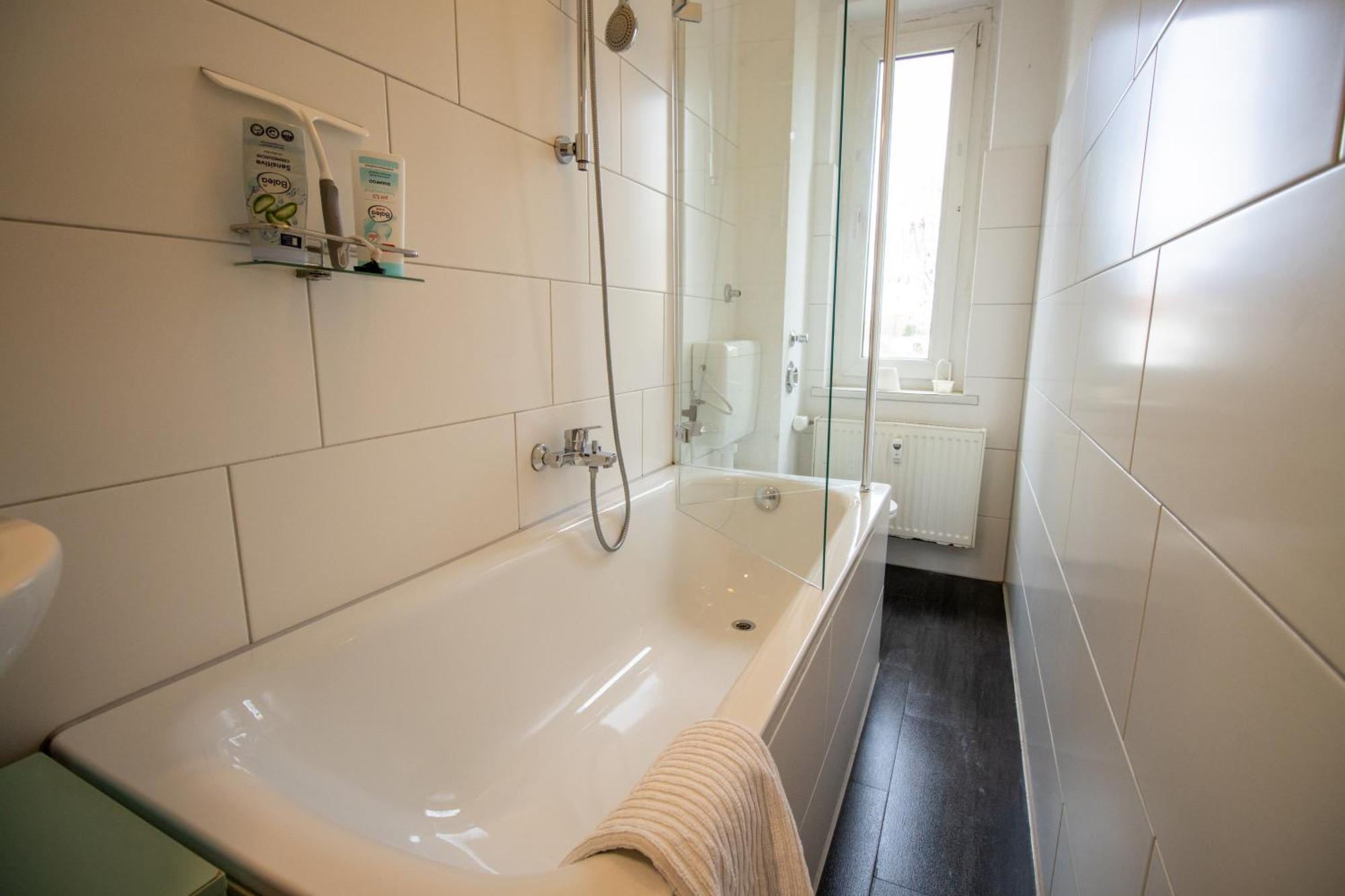 Wohnung Fuer 5 Gaeste Grosse Kueche Messe- Und Citynah Hannover Dış mekan fotoğraf